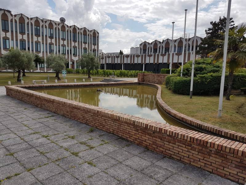 Réfection d'un bassin à poisson à Pessac près de Bordeaux