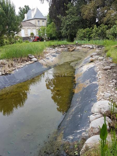 Trouver une entreprise spécialisée en rénovation de bassin aquatique extérieur  sur Blaye en Gironde 33